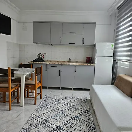 Oezcem Apart *