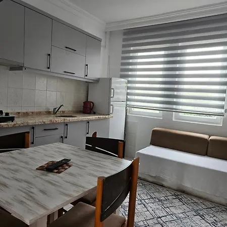 Oezcem Apart